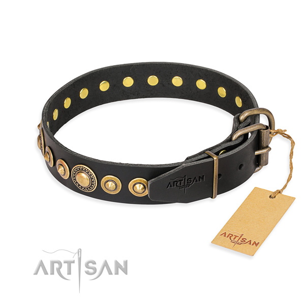 Leather dog collar made of top rate material with rust-proof buckle