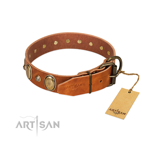 Easy wearing genuine leather dog collar